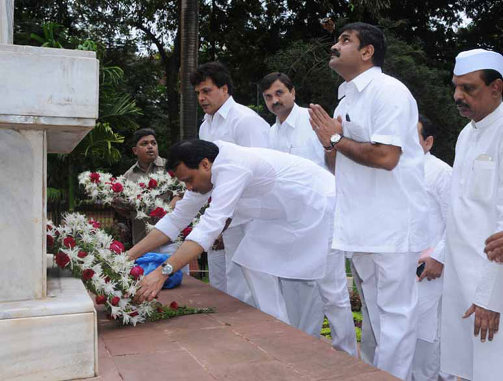 UNION MINISTER OF STATE & MP.MILIND DEORA VISIT SOUTH MUMBAI ASSEMBLY.