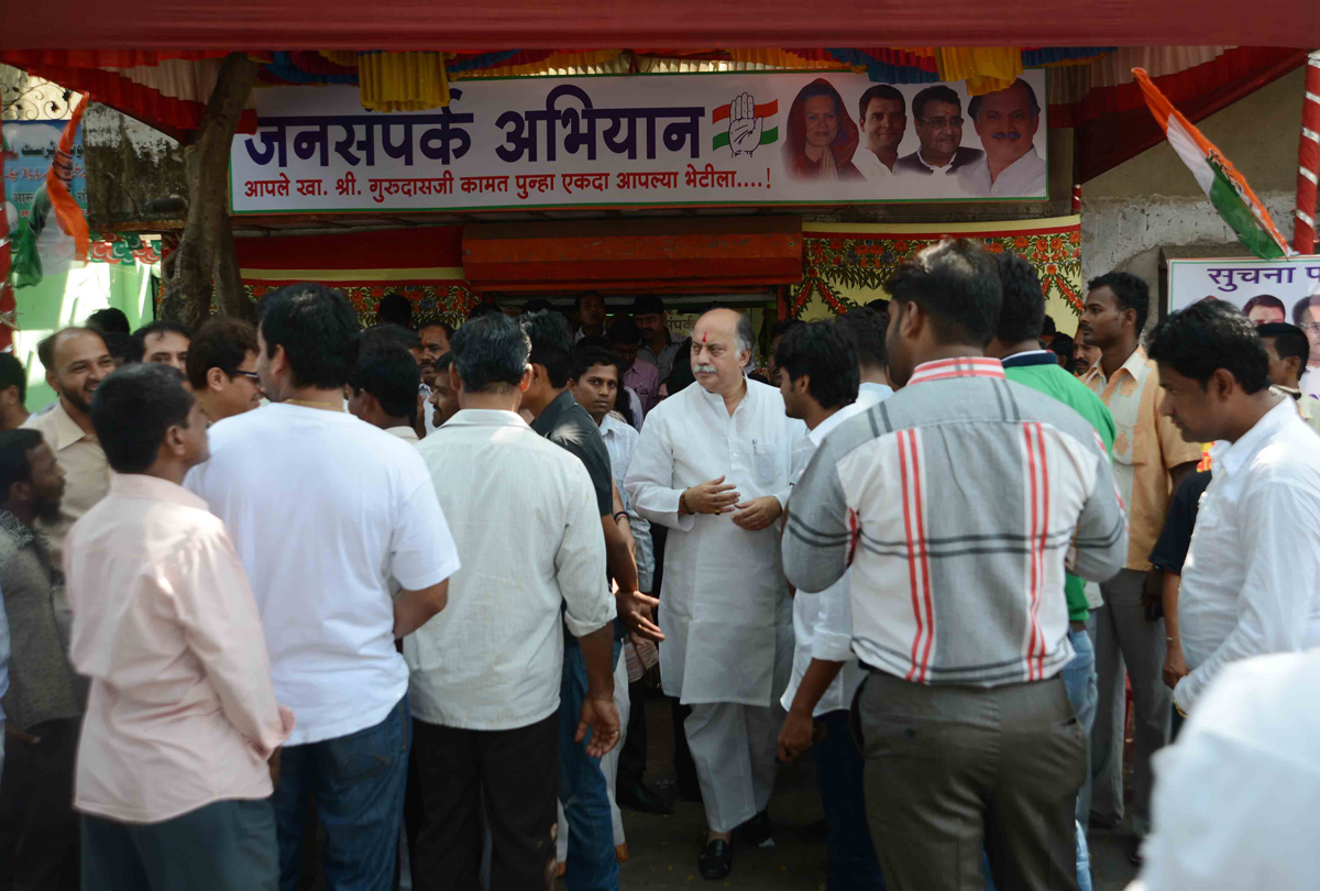 M.P.& EX UNIUON MINISTER GURUDAS KAMAT JANSAMPARK ABHIYAAN AT GOREGAON (W).