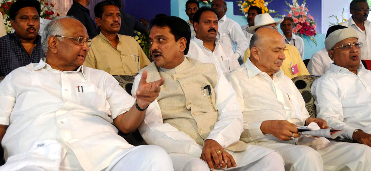 CENTRAL MINISTER'S SHARAD PAWAR,VILASRAO DESHMUKH & SUSHILKUMAR SHINDE IN AKOLA DIST.