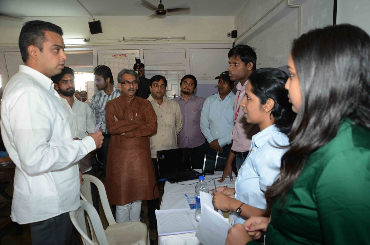 MP. MILIND DEORA JOB FAIR AT ANJUMAN-I-ISLAM SCHOOL CST MUMBAI.