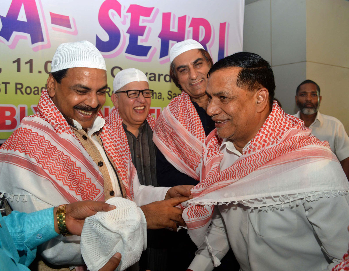 "Dawat-E-Sheri" by MLA Kripashankar Singh at kalina