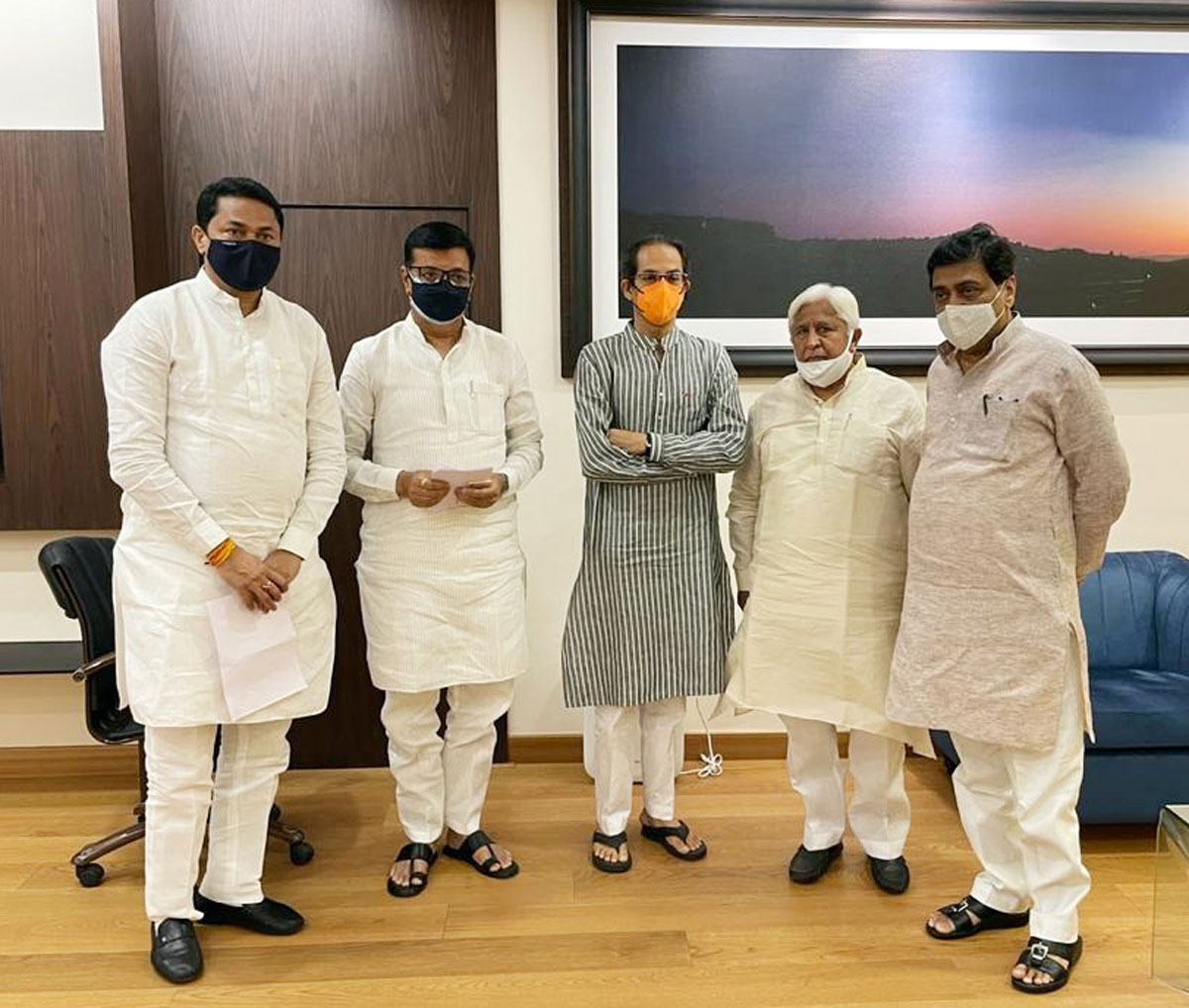 Mahavikas Aghadi Leaders Meeting with Chief Minster Uddhav Thackarey at Varsha Bunglow .