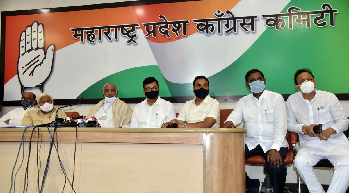 Congress Party Leaders Mallikarjun Kharge & H.K.Patil Press Conference at Gandhi Bhavan.