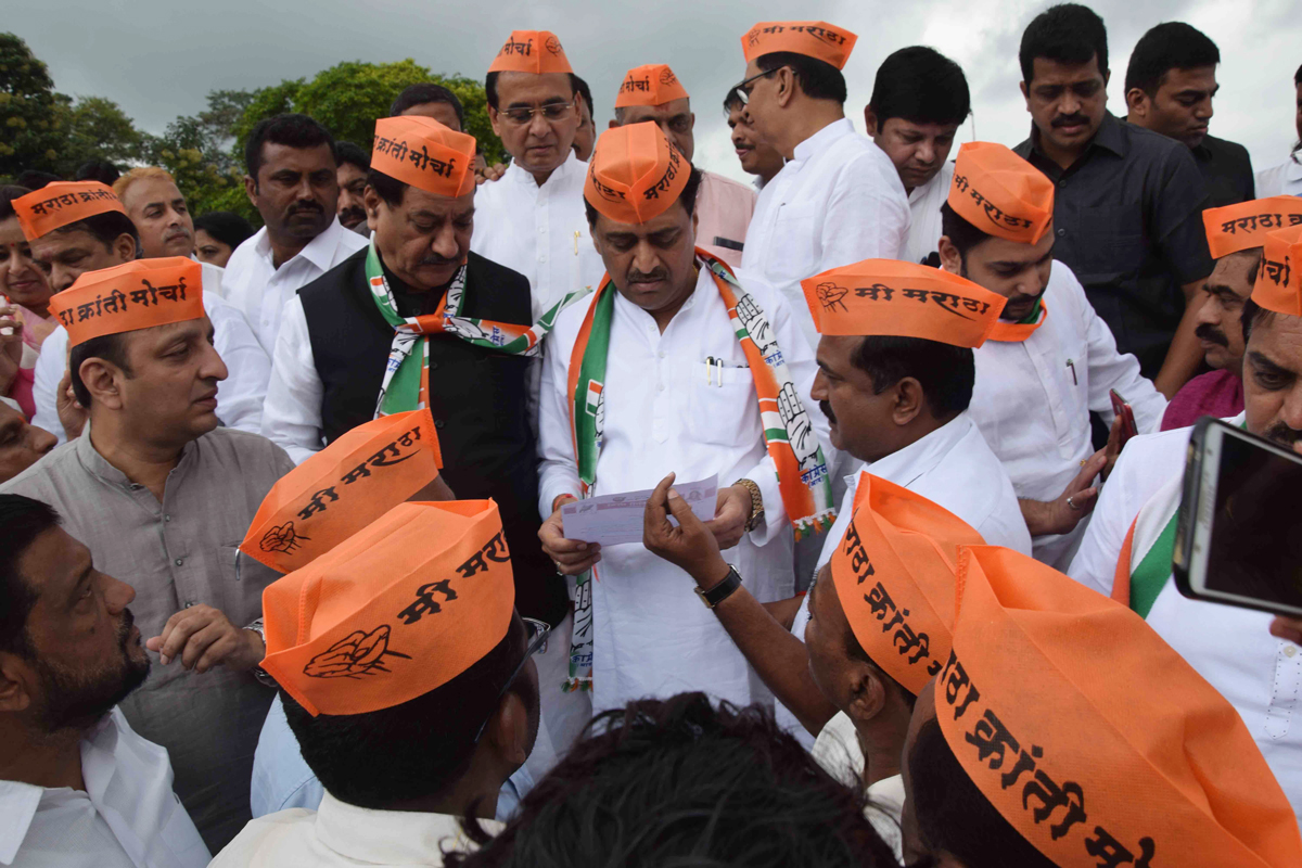 4th Day Maharashtra State Congress Jan-Sangharsh Yatra at Karad.