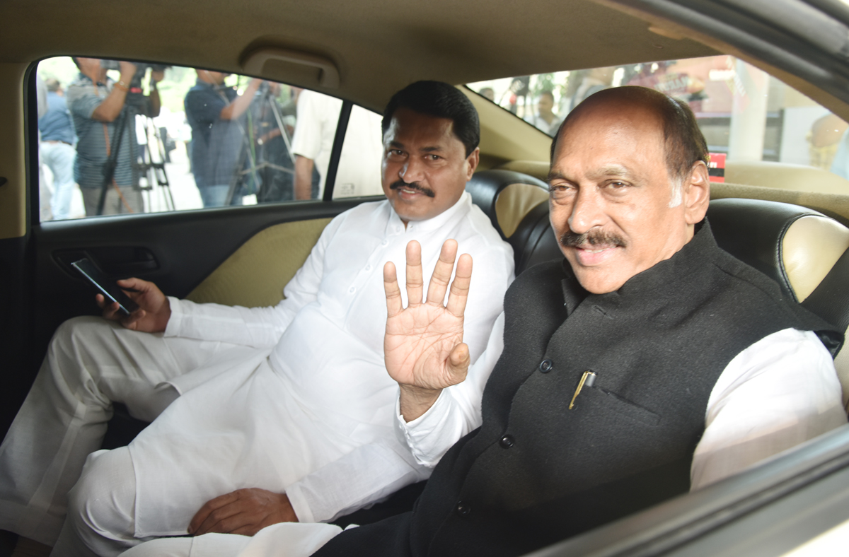 Congress Leaders at Vidhan Bhavan.