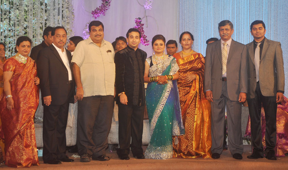 RECEPTION CEREMONY OF NITESH & RUTUJA RANE IN MUMBAI.