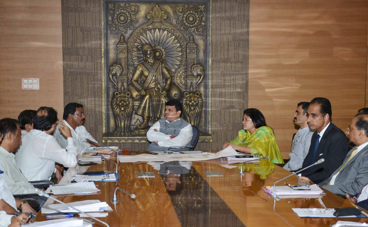 A Delegation on the Issue of Rehabilitation of the People Staying on Airport Land in Mumbai Met Chief Minister Devendra Fadnavis at Vidhan Bhavan.