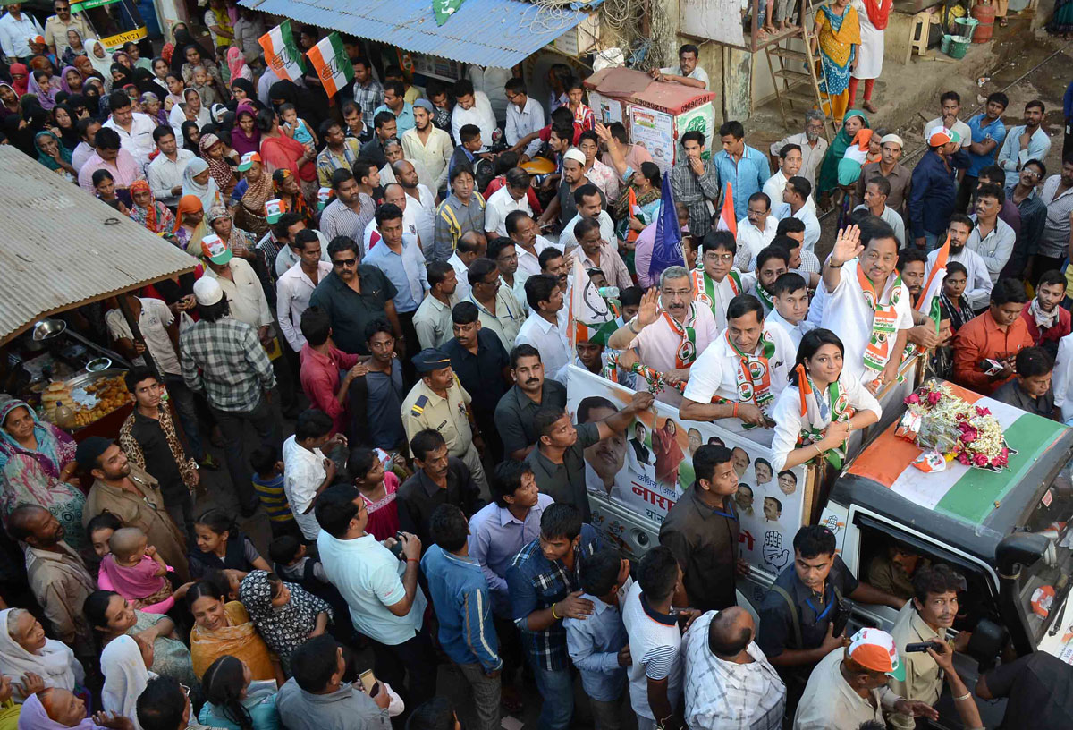 176-Bandra(E) Assembly Constituency Congress-NCP Candidate Narayanrao Rane Rally From Tata Colony to Bharat Nagar Bandra.