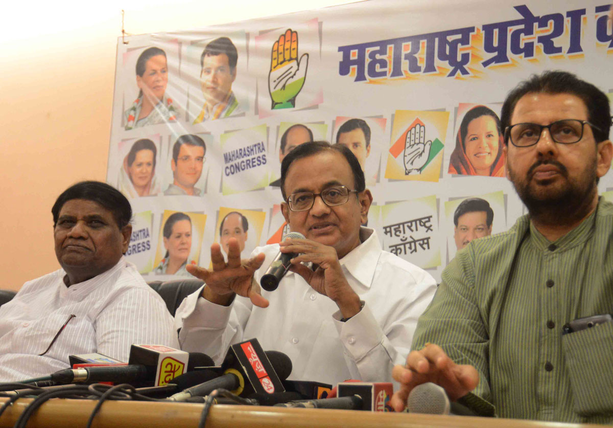 Press Confrence Of Ex.Union Minister P.Chidambaram In Mumbai at Gandhi Bhavan.