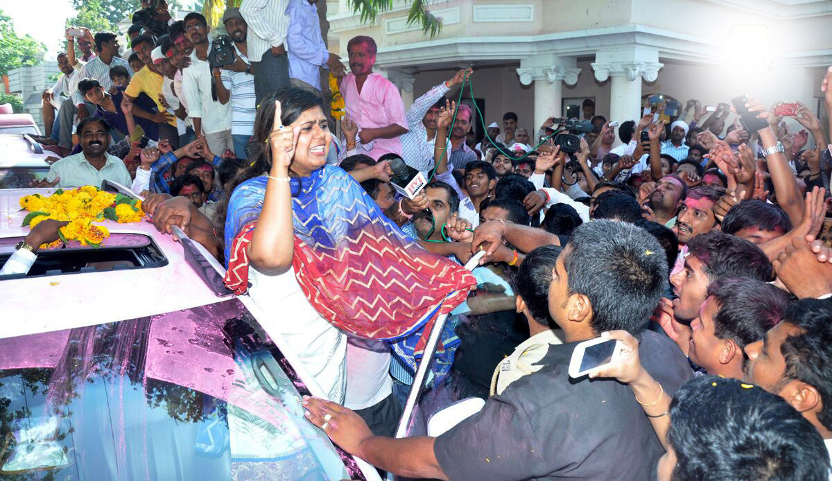 Parli Assembly BJP Candidate Pankaja Munde Wins.