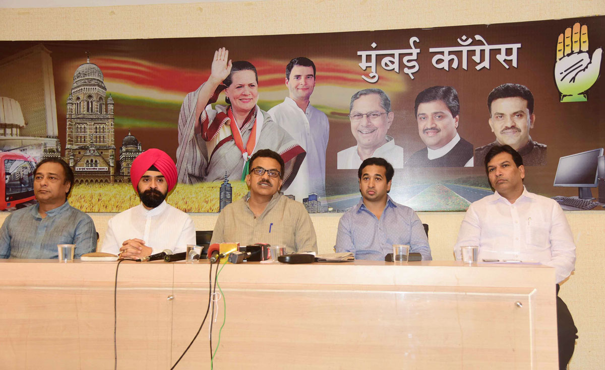 Mumbai Congress President Sanjay Nirupam & MLA Nitesh Rane Press Conference at Rajiv Gandhi Bhavan.