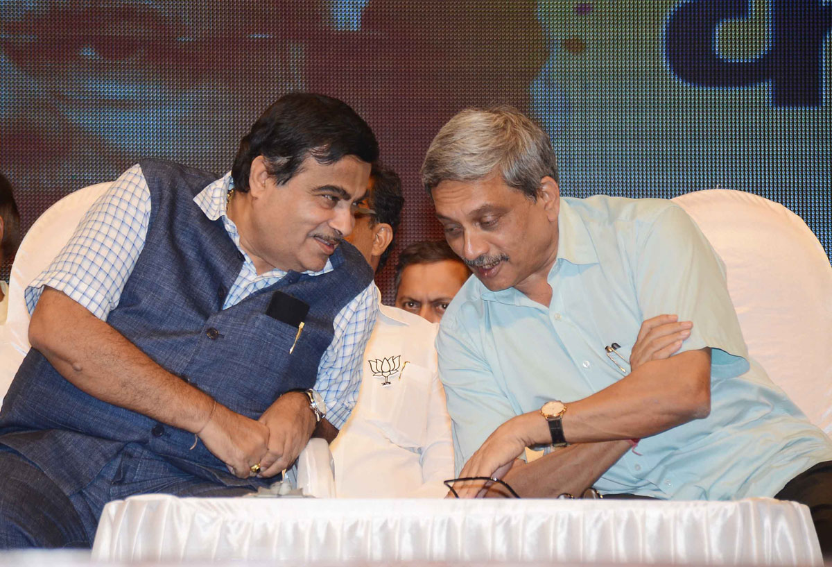 BJP Leaders Jan Melava at Shanmukhanand Auditorium Matunga.