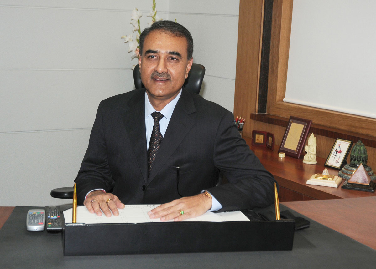 SHRI PRAFUL PATEL ASSUMES THE CHARGE OF THE UNION MINISTER FOR HEAVY INDUSTRIES AND PUBLIC ENTERPRISIS AT NEW DELHI.
