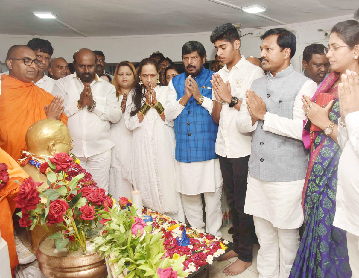 Mumbai...Salutes & Floral Tributes to Bharatratna Mahamanav Dr Babasaheb Ambedkar on his 63rd 'Mahaparinirvan Din.
