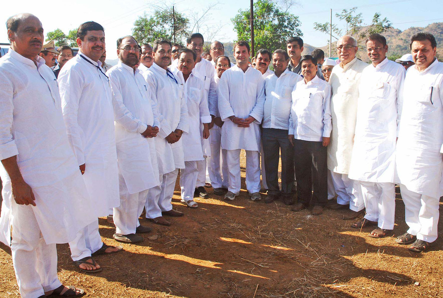 M.P.& AICC GEN.SECRETARY RAHUL GANDHI ON KOKAN MAHARASHTRA TOUR.