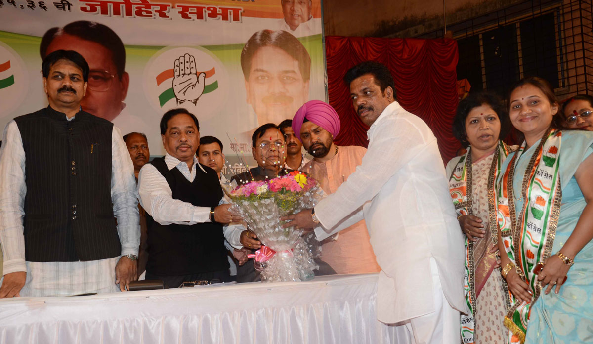 MINISTER NARAYANRAO RANE FOR ELECTION CAMPAIGNING OF CONGRESS CANDIDATES AT THANE .