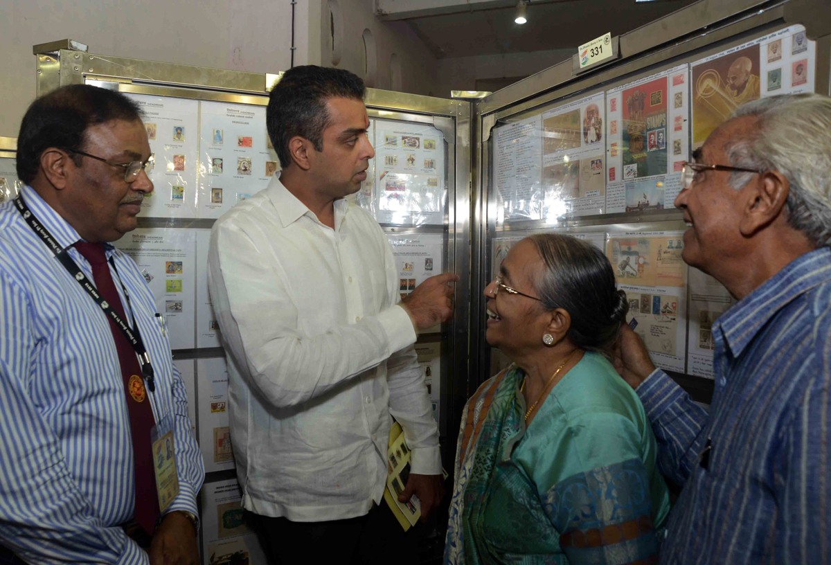 UNION MINISTER OF STATE & MP.MILIND DEORA AT WORLD TRADE CENTRE THE ARCADE.