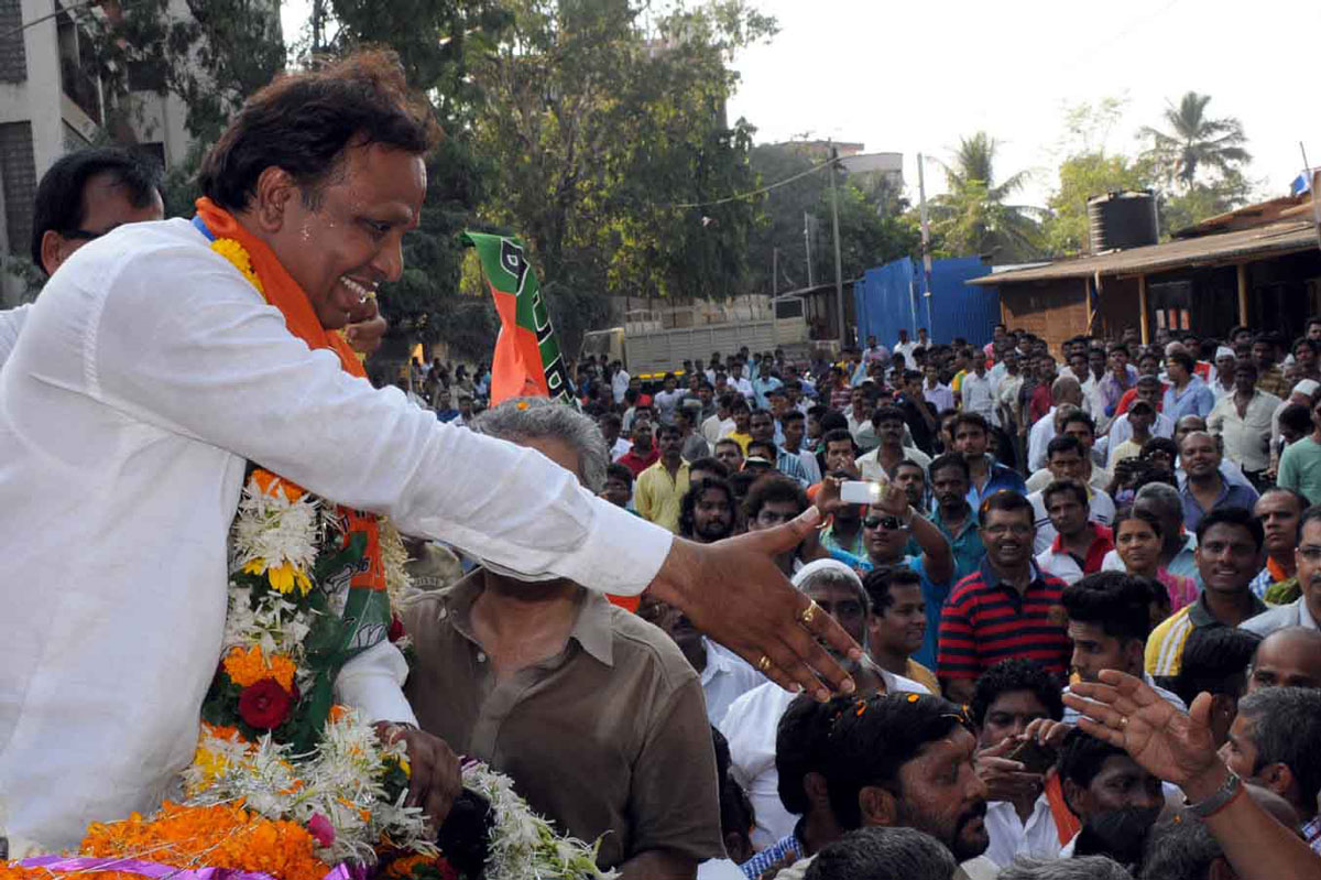 BJP Bandra Assembly Candidate Ashish Shelar Wins.
