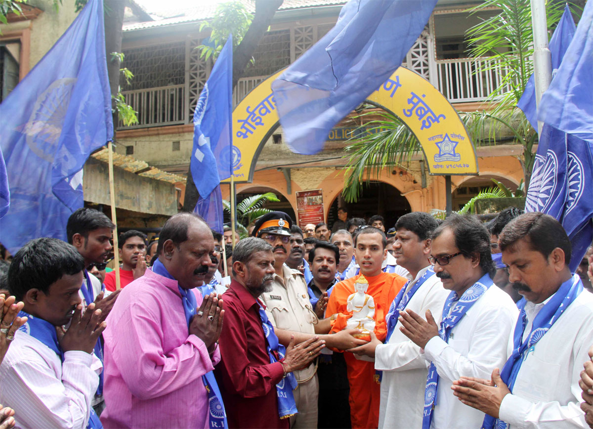 RPI PROTEST AT NAIGAON DADAR.