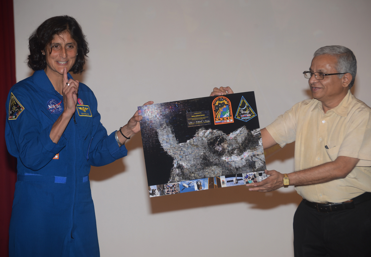 SPACE GIRL ASTRONAUT SUNITA WILLIAMS AT NEHRU SCIENCE CENTRE MUMBAI.