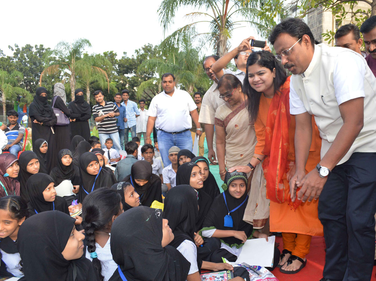 Education Minister Vinod Tawade & MP.Poonam Mahajan During Drawing Competition at City Park BKC Bandra.