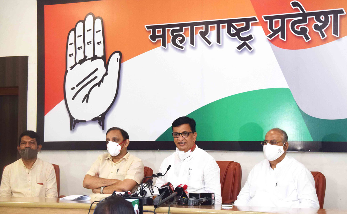 MPCC President & Minister Balasaheb Thorat Press Conference at Tanna House Colaba.