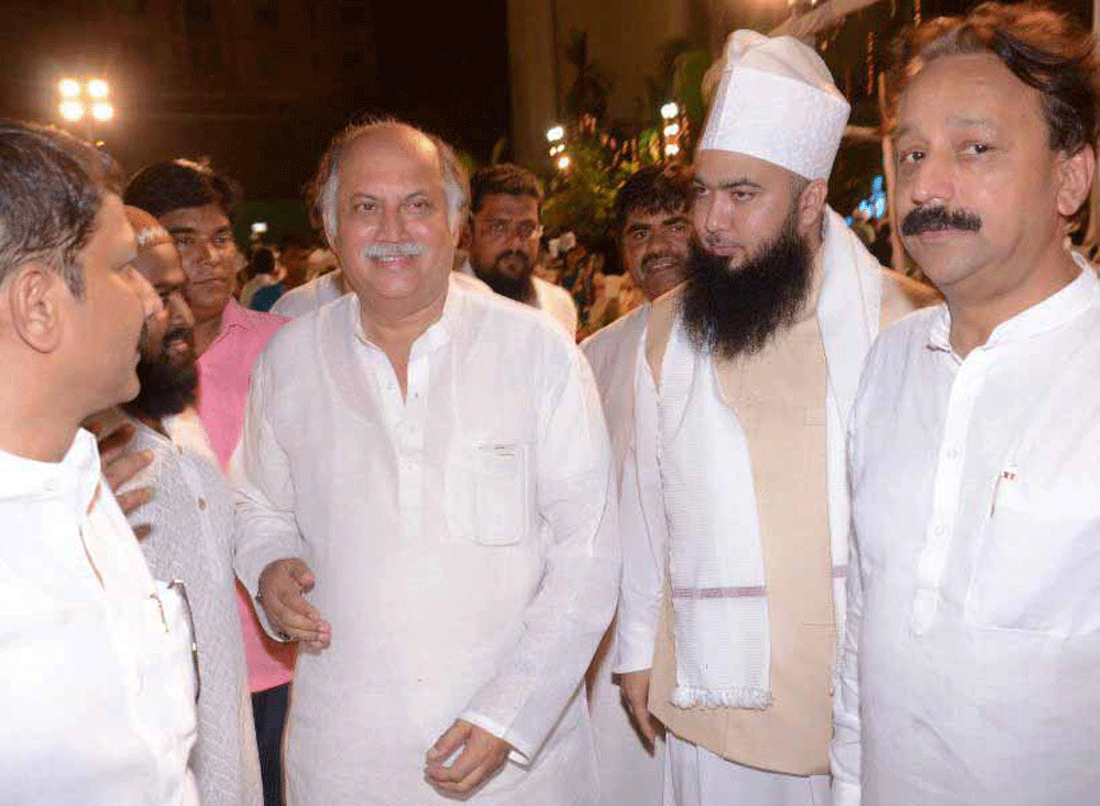 AICC Gen.Sec.Ex.MP.Gurudas Kamat Organized Minority Get Together at Andheri.