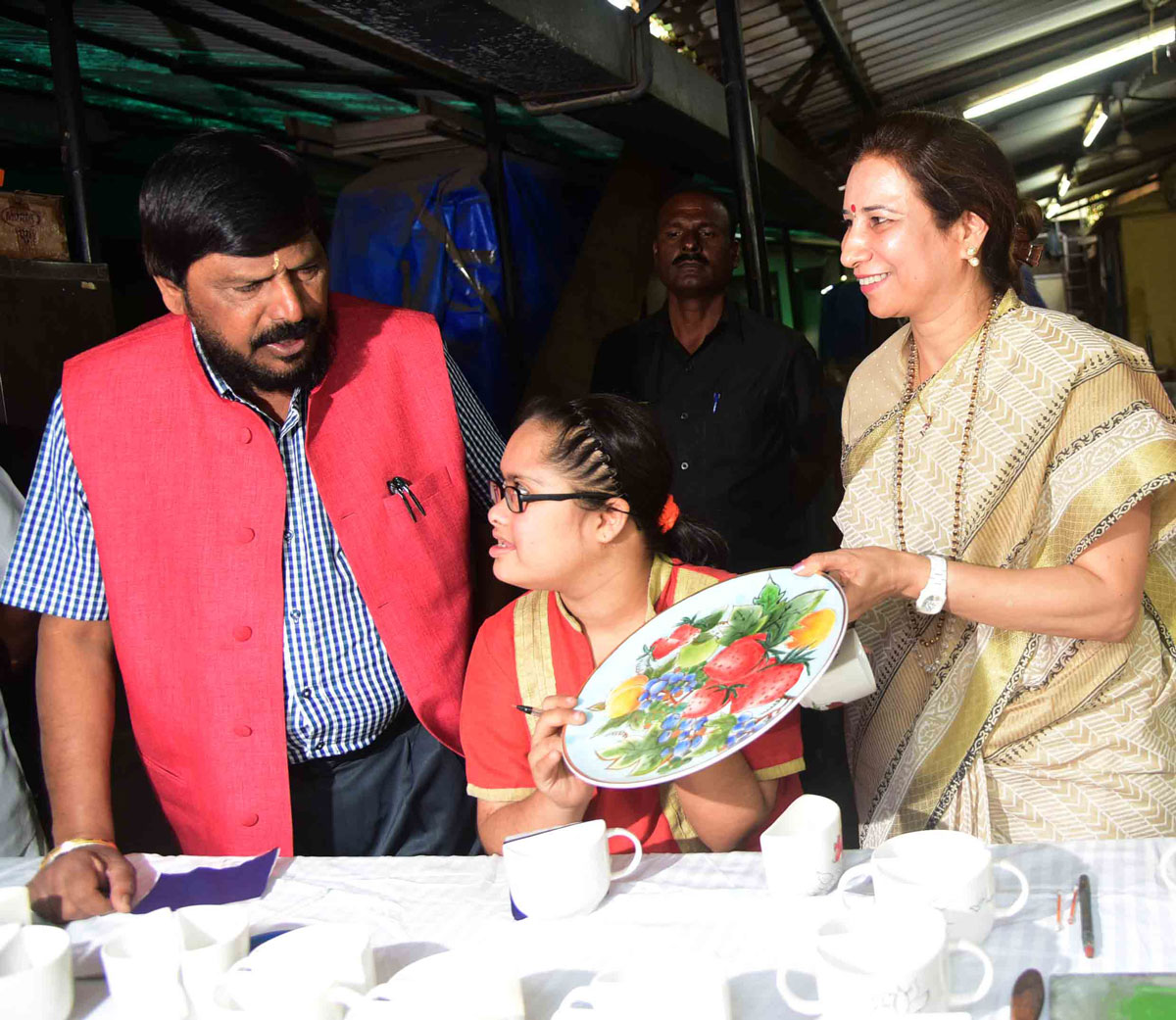 Minister of State for Social Justice Ministry, Ramdas Athawale visited to OM Creation Trustâ€˜s Anand Niketanâ€™ .