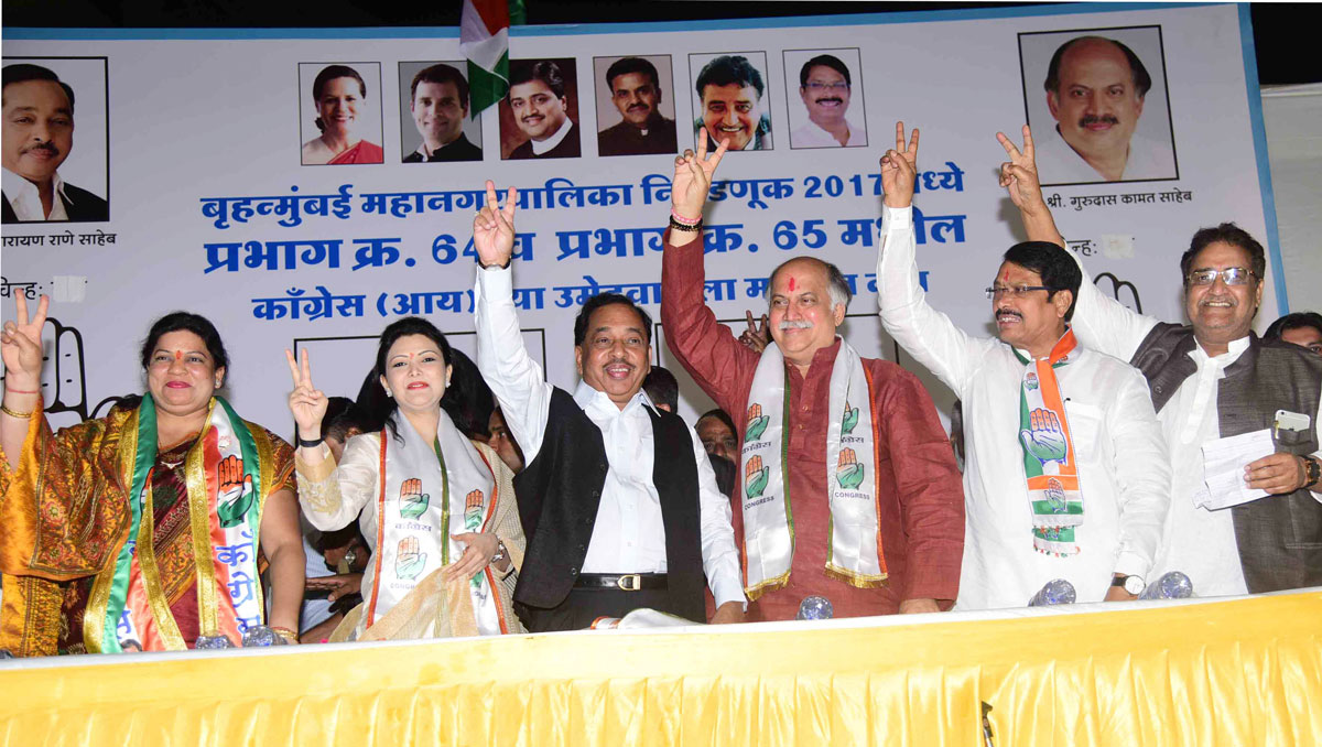 Congress Party Leader Gurudas Kamat & Narayanrao Rane during Election Campaign in Mumbai.