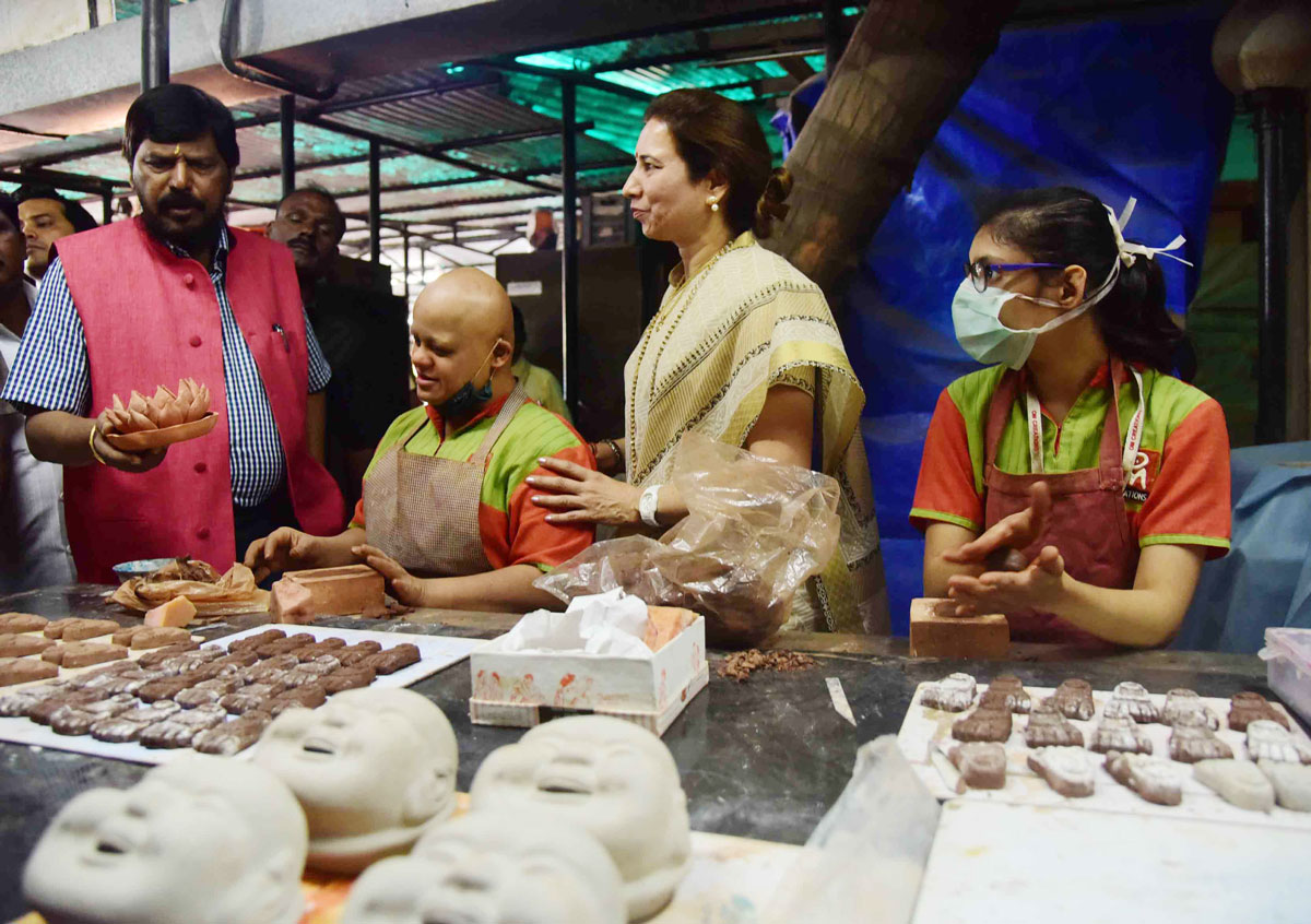 Minister of State for Social Justice Ministry, Ramdas Athawale visited to OM Creation Trustâ€˜s Anand Niketanâ€™.