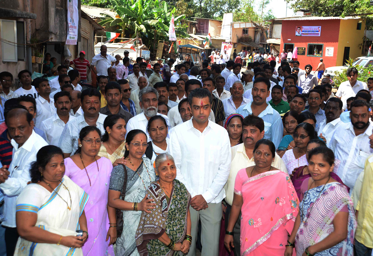 MP.& UNION MINISTER MILIND DEORA FUND OPENING PROGRAM AT KALACHOWKY JIJAMATA NAGAR IN SOUTH MUMBAI.