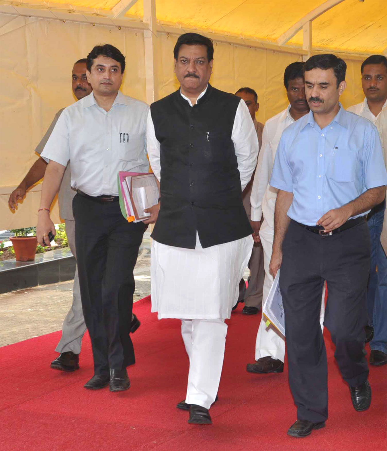 2nd DAY OF RAINY SEASON ASSEMBLY MUMBAI VIDHAN BHAVAN.