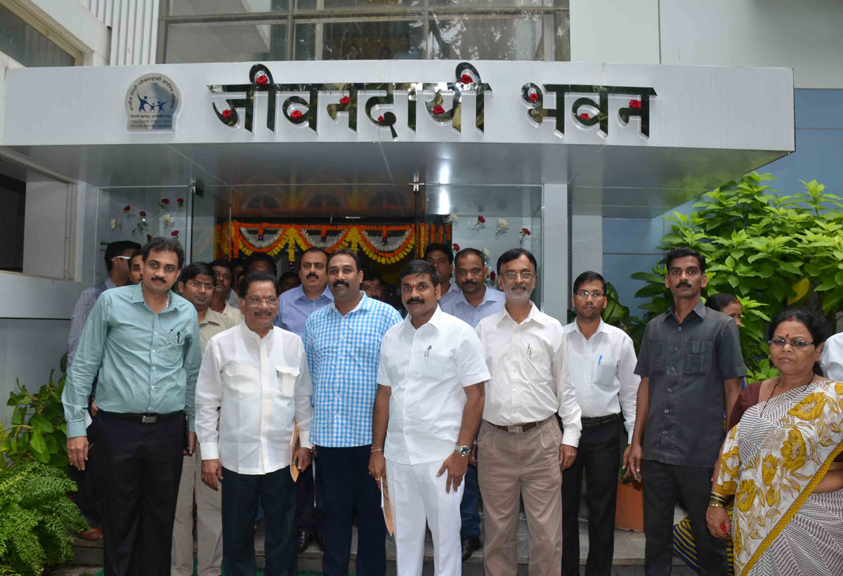 Minister Suresh Shetty & Minister Sachin Ahir Inaugurates Jeevandayee Bhavan at Worli.