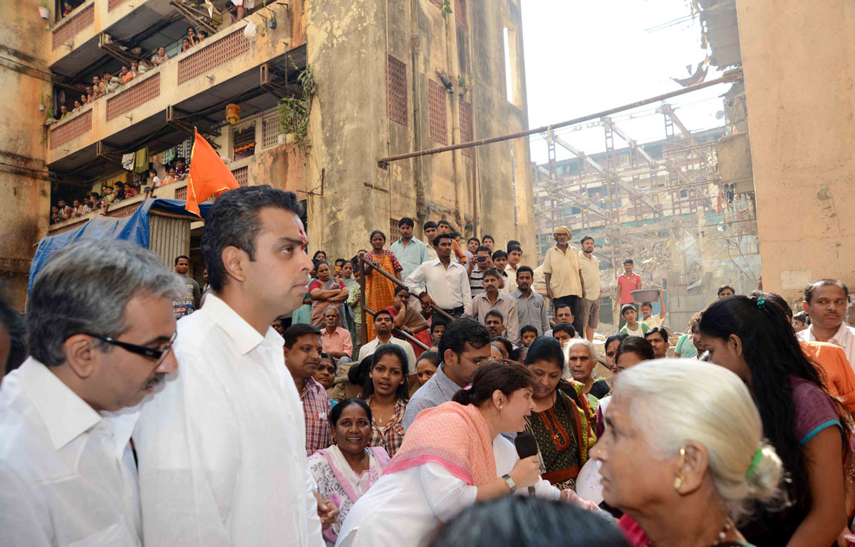 UNION MINISTER & MP.MILIND DEORA IN SOUTH MUMBAI TO INAUGURATE THE COMPLETED WORK FROM HIS MP FUND.