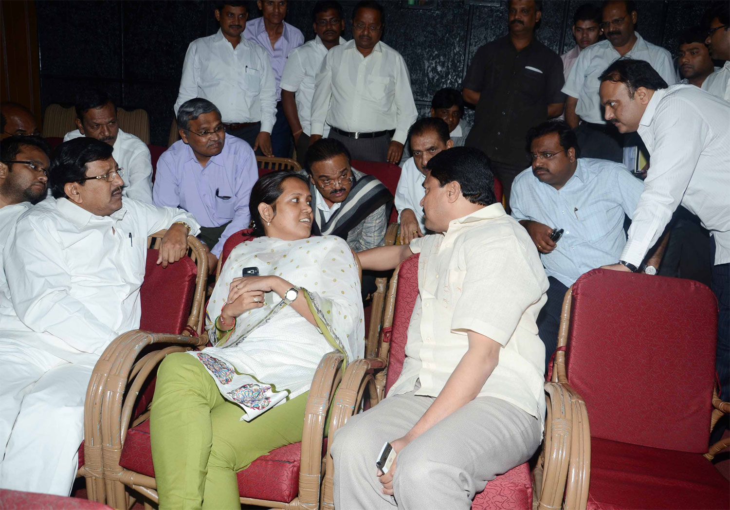 'AARAKSHAN"CINEMA AT EROS MINI THEATER SHOWN IN PRESENCE OF MIN.CHAGAN BHUJBAL & MIN. VARSHATAI GAIKWAD.