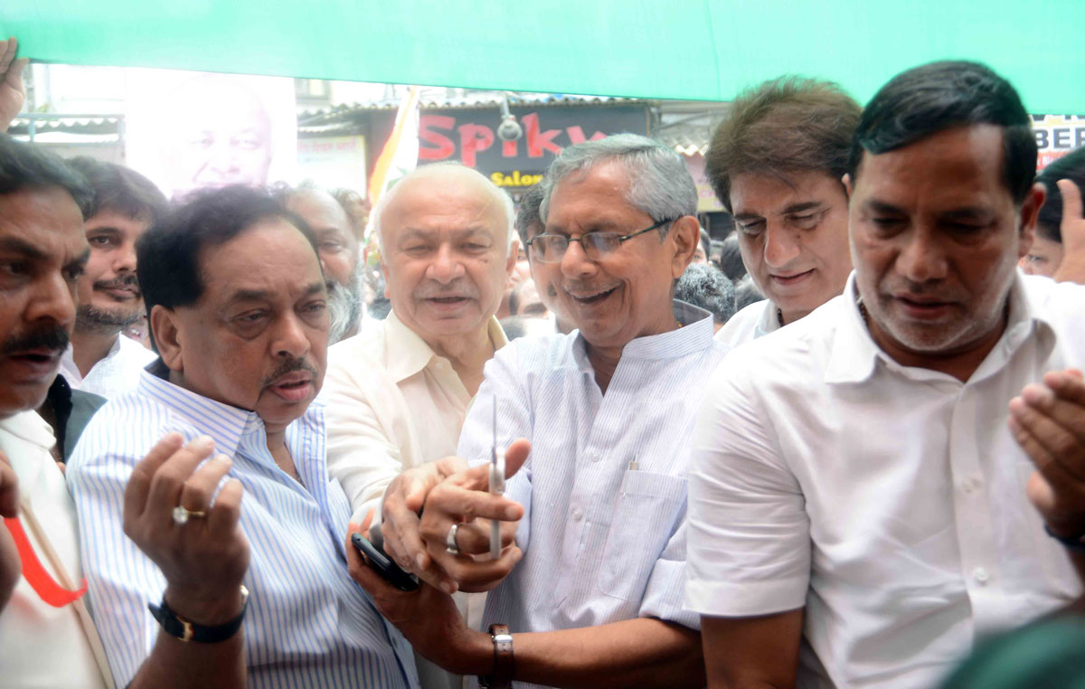 176-Bandra(E) Assembly Constituency Congress-NCP Candidate Narayanrao Rane Central Election Office Inauguration & Rally at Kherwadi Bandra.
