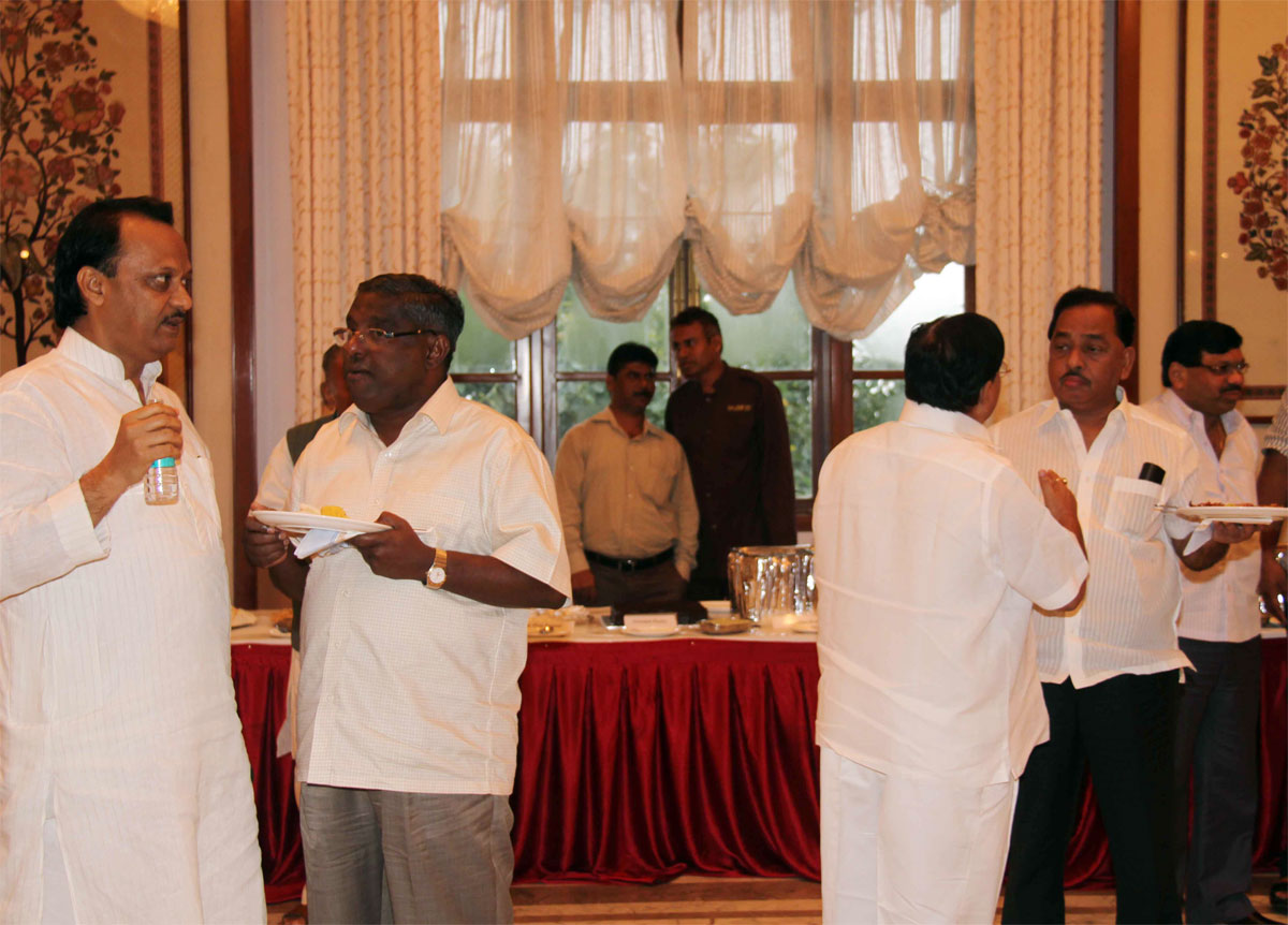 TEA PARTY BY CHIEF MINISTER PRITHVIRAJ CHAVAN DAY BEFORE MONSOON SESSION IN MUMBAI AT SAHAYADRI GUEST HOUSE.