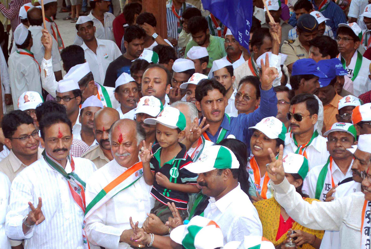 Shri Gurudas Kamat Congress / NCP / PRP (Kawade) / Republican Party of India (Democratic) Alliance Candidate from 27- Mumbai North West Parliamentary Constituency in Jogeshwari Assembly.