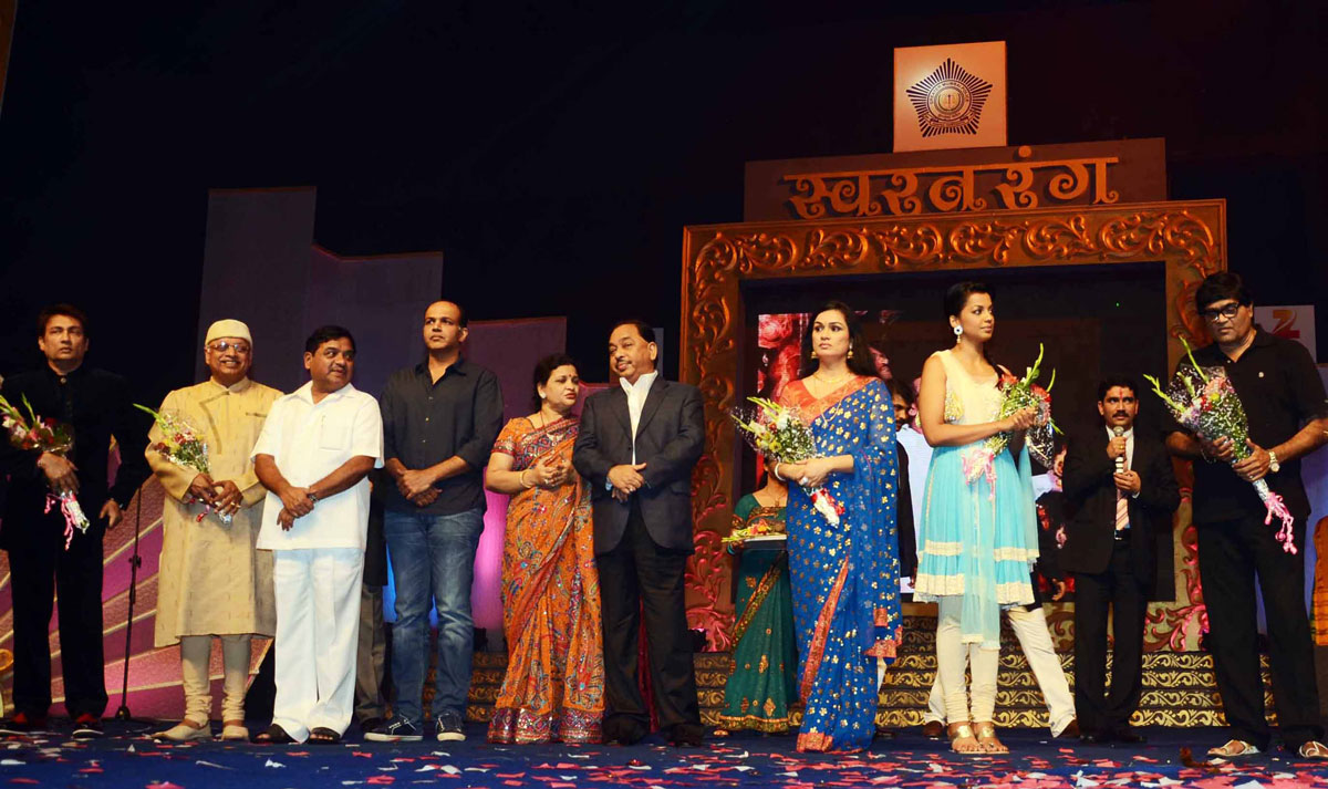 MUMBAI POLICE DIWALI MELAVA-2011 AT ANDHERI SPORTS COMPLEX.