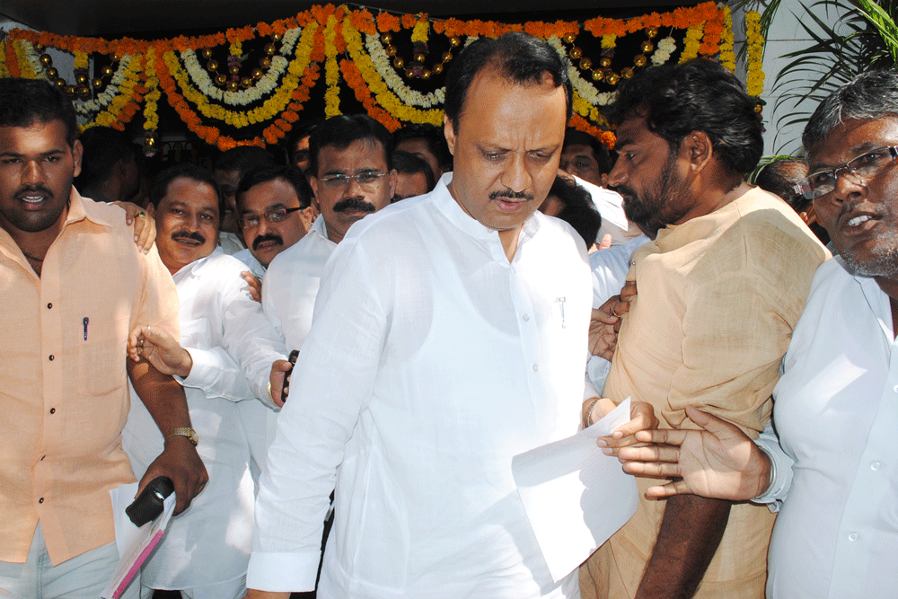 Minister Ajitdada Pawar 51 th Birthday At Pune.