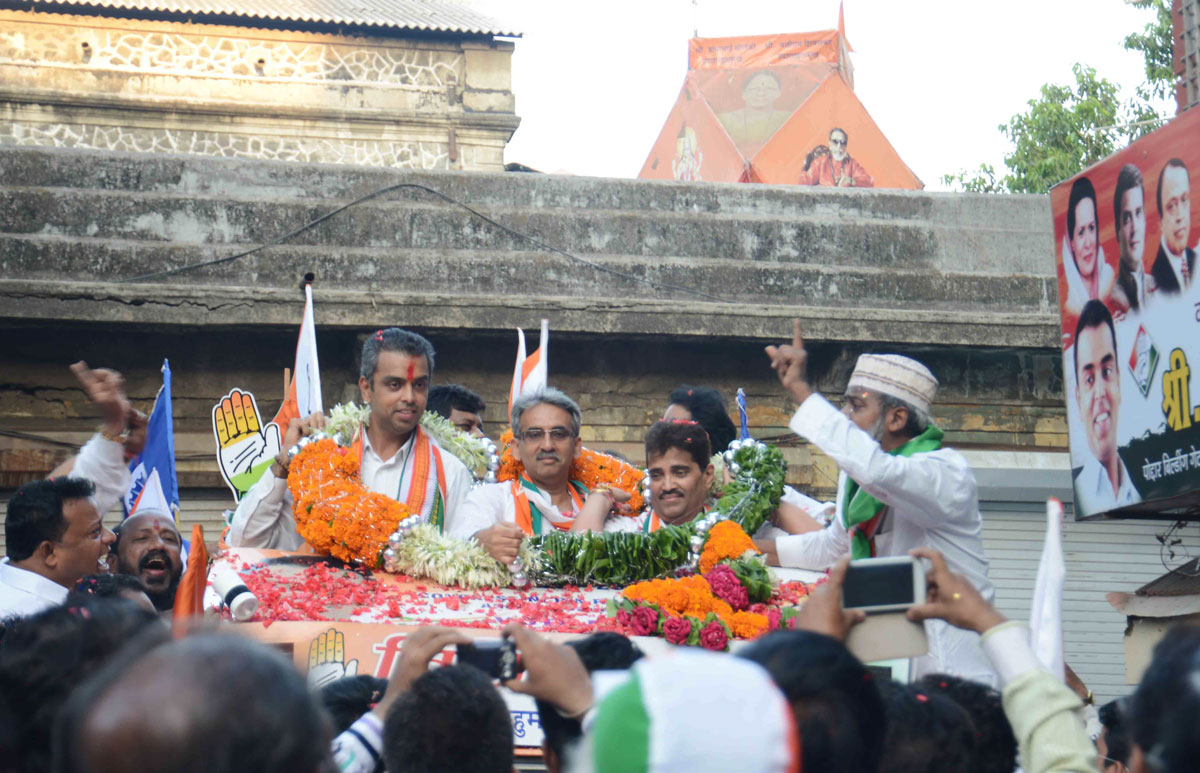 Shri Gurudas Kamat Congress / NCP / PRP (Kawade) / Republican Party of India (Democratic) Alliance Candidate from 27- Mumbai North West Parliamentary Constituency in Jogeshwari Assembly.