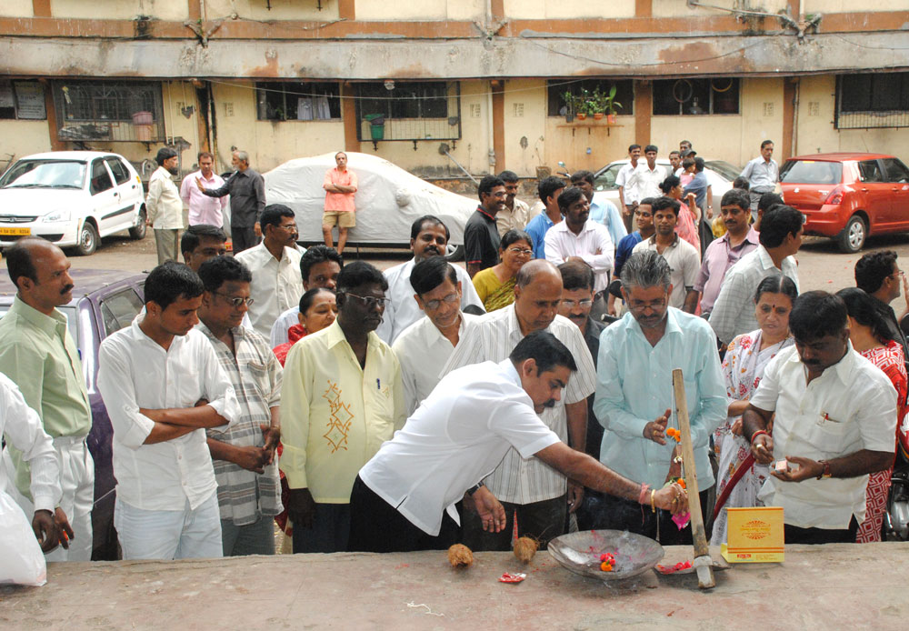 MUNICIPAL COUNCILOR 202 ADV MANGESH BANSOD AT MAZGAON