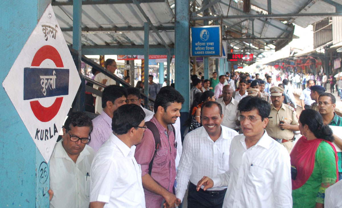 (M.P.) Dr.Kirit Somaiya Visited Our Constituency Railway Station's.