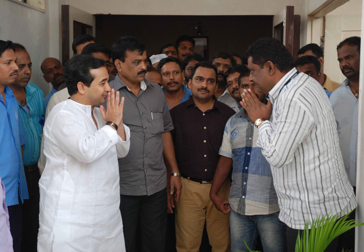 SWABHIMAN SANGHATANA PRESIDENT NITESH RANE AT MAHANANDA MILK DAIRY GOREGAON.