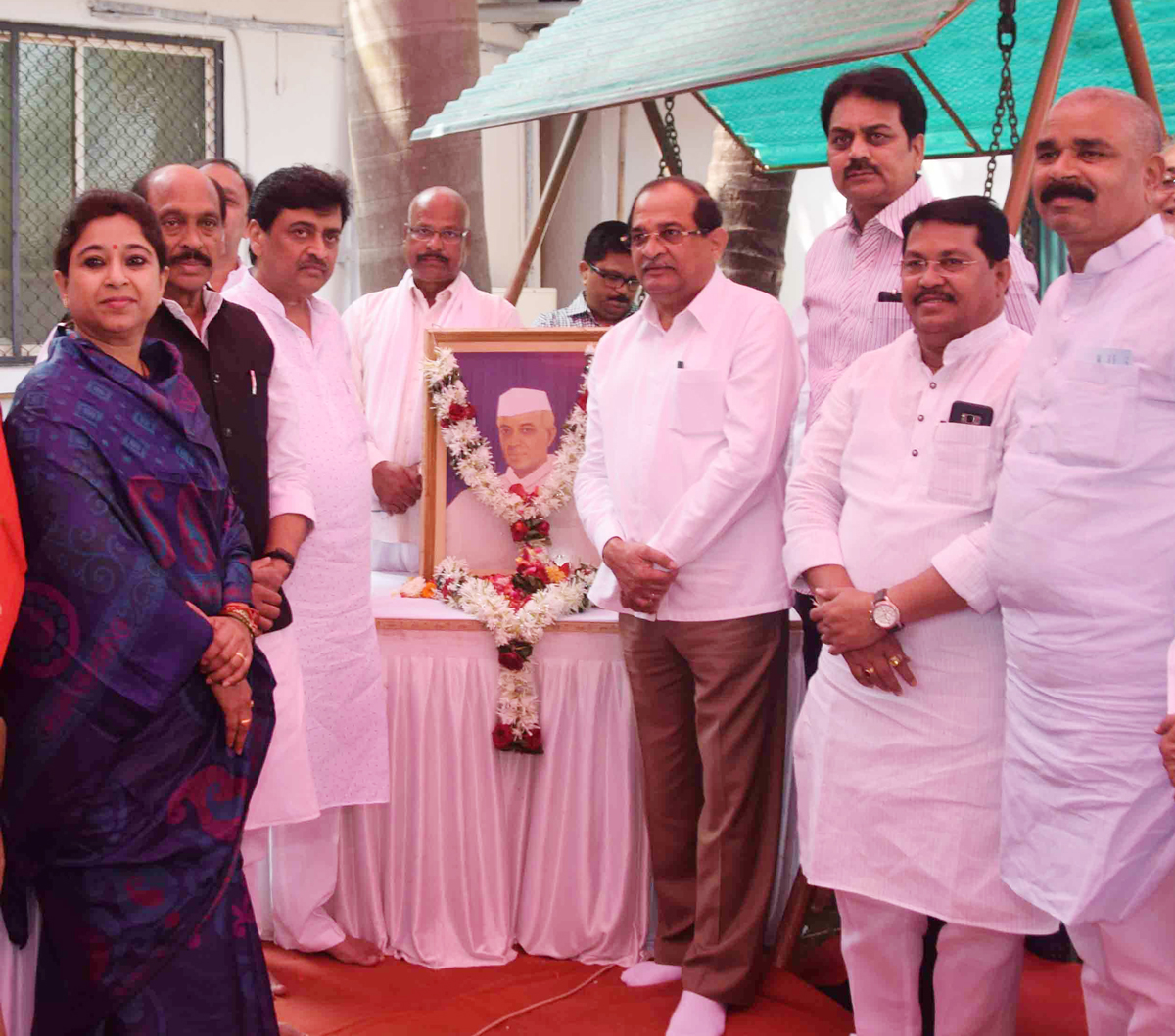 Congress Party Leaders Paying Tribute to Indias First Prime Minister Pandit Jawarharlal Nehru on his Birth Anniversary in Mumbai.