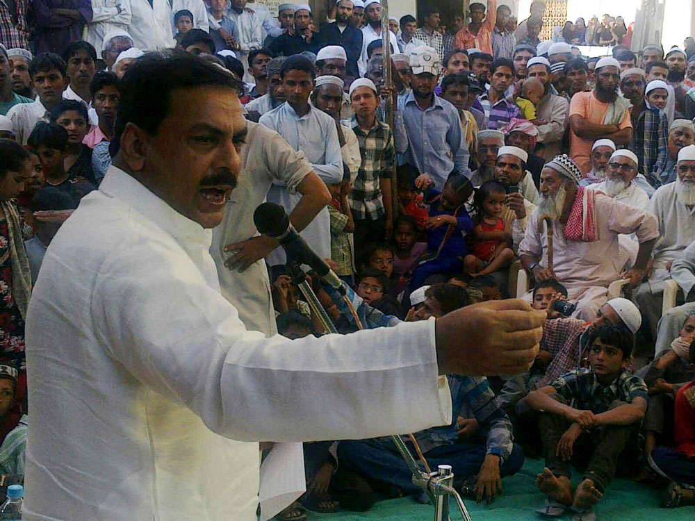 MINISTER MOHD.ARIF NASIM KHAN FOR GUJARAT ELECTION CAMPAIGN.