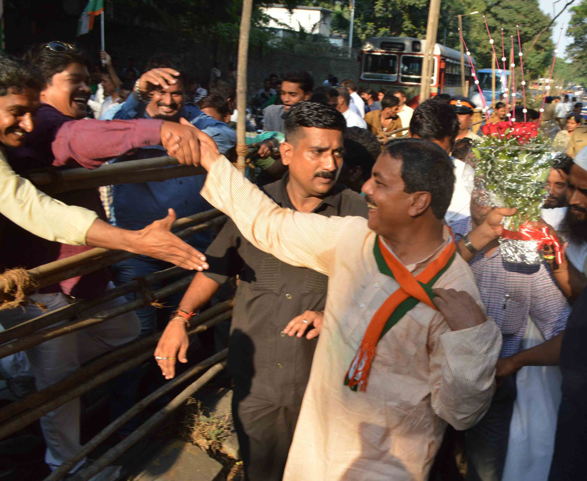 168-Chandivali Assembly Congress Candidate Mohd.Arif Nasim Khan Wins.