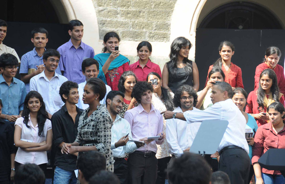 US.PRESIDENT BARACK OBAMA WITH WIFE MRS.MICHELLE OBAMA IN MUMBAI.