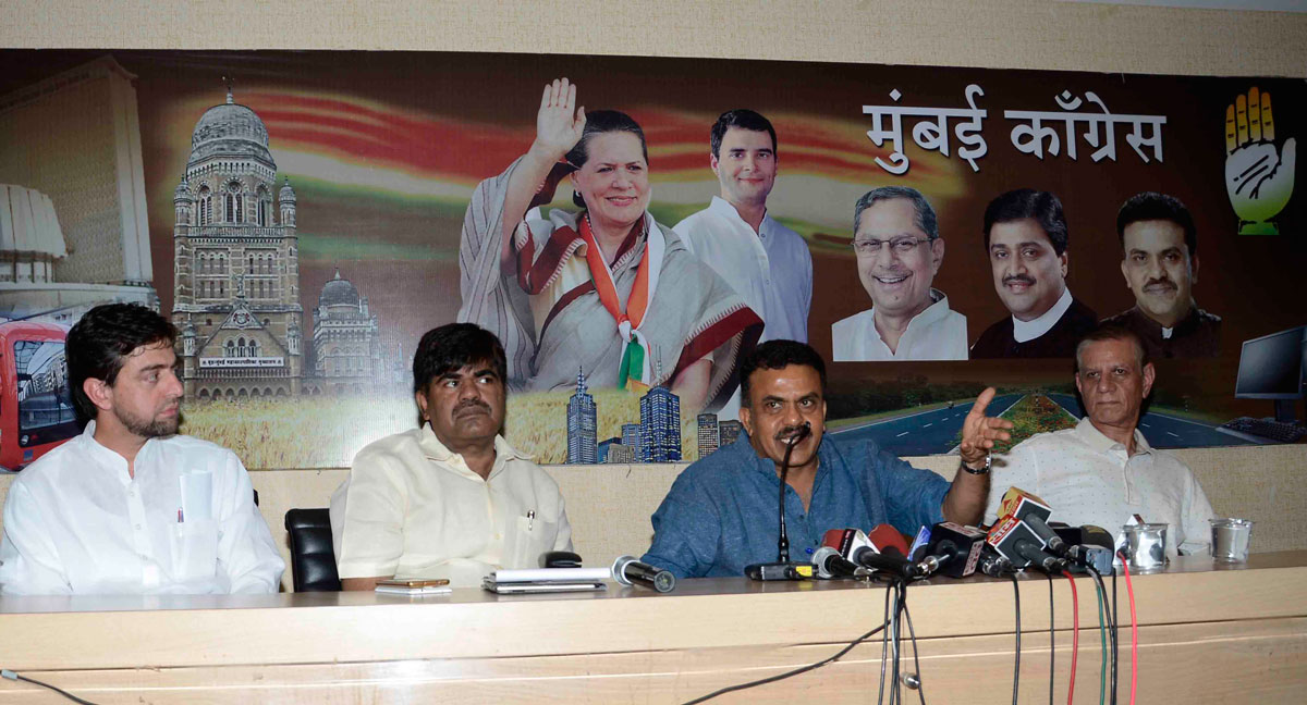 Mumbai Congress President Sanjay Nirupam Press Conference at Rajiv Gandhi Bhavan.