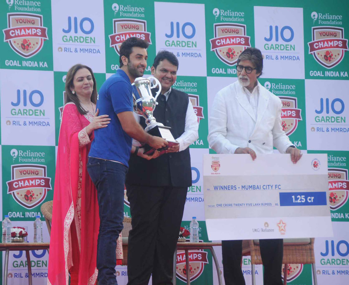 Chief Minister Devendra Fadnavis,Sachin Tendulkar & Big B Amitabh Bachchan to Inaugurate Jio Garden at BKC Bandra.